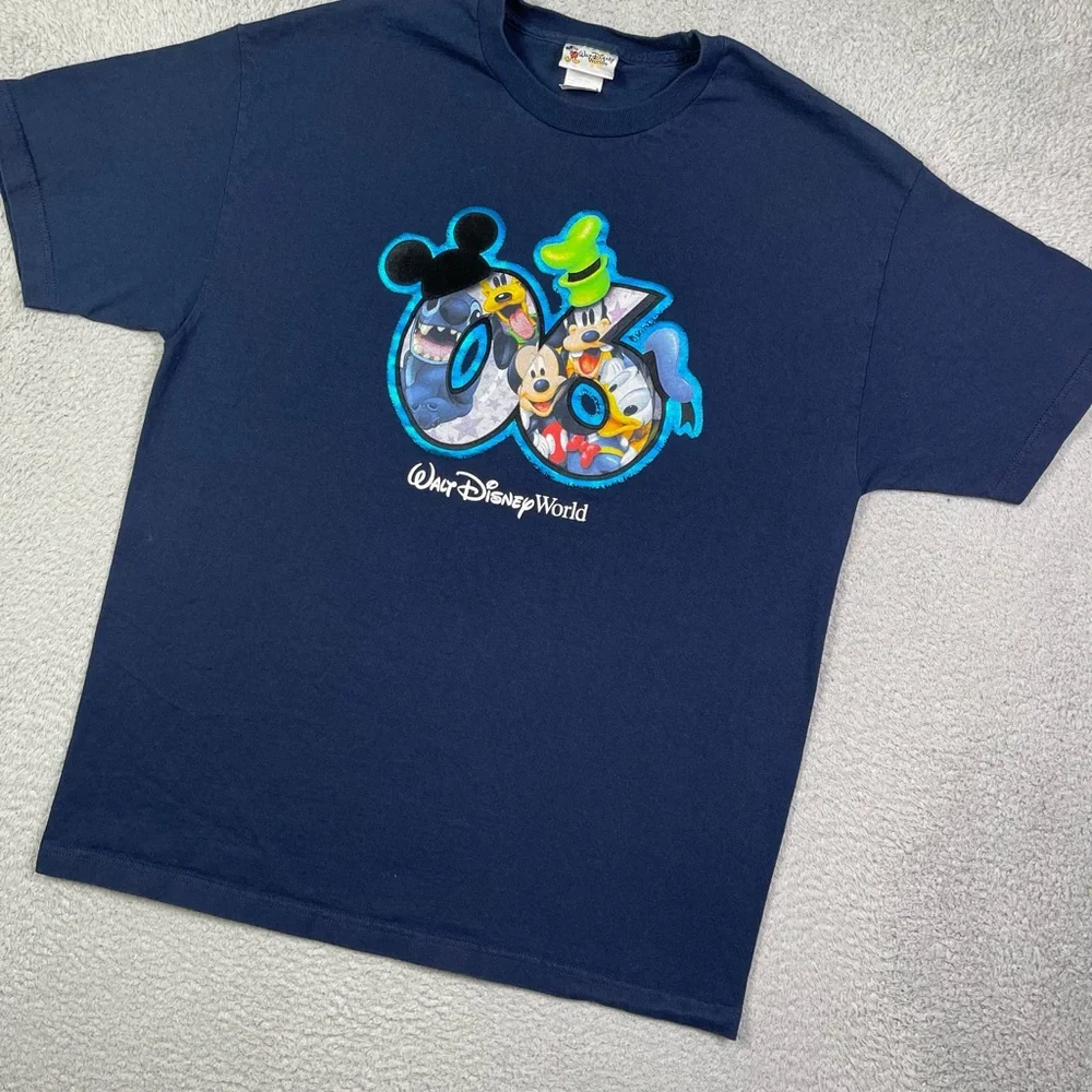 Vintage 2006 Disney T-shirt - Picture 1 of 4
